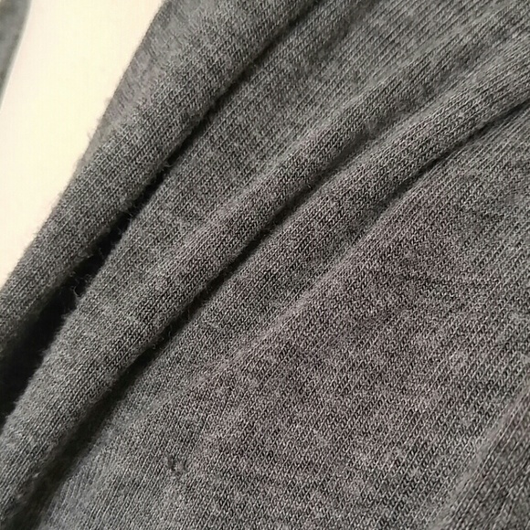 Body Central gray sleeveless top size small - Picture 4 of 6